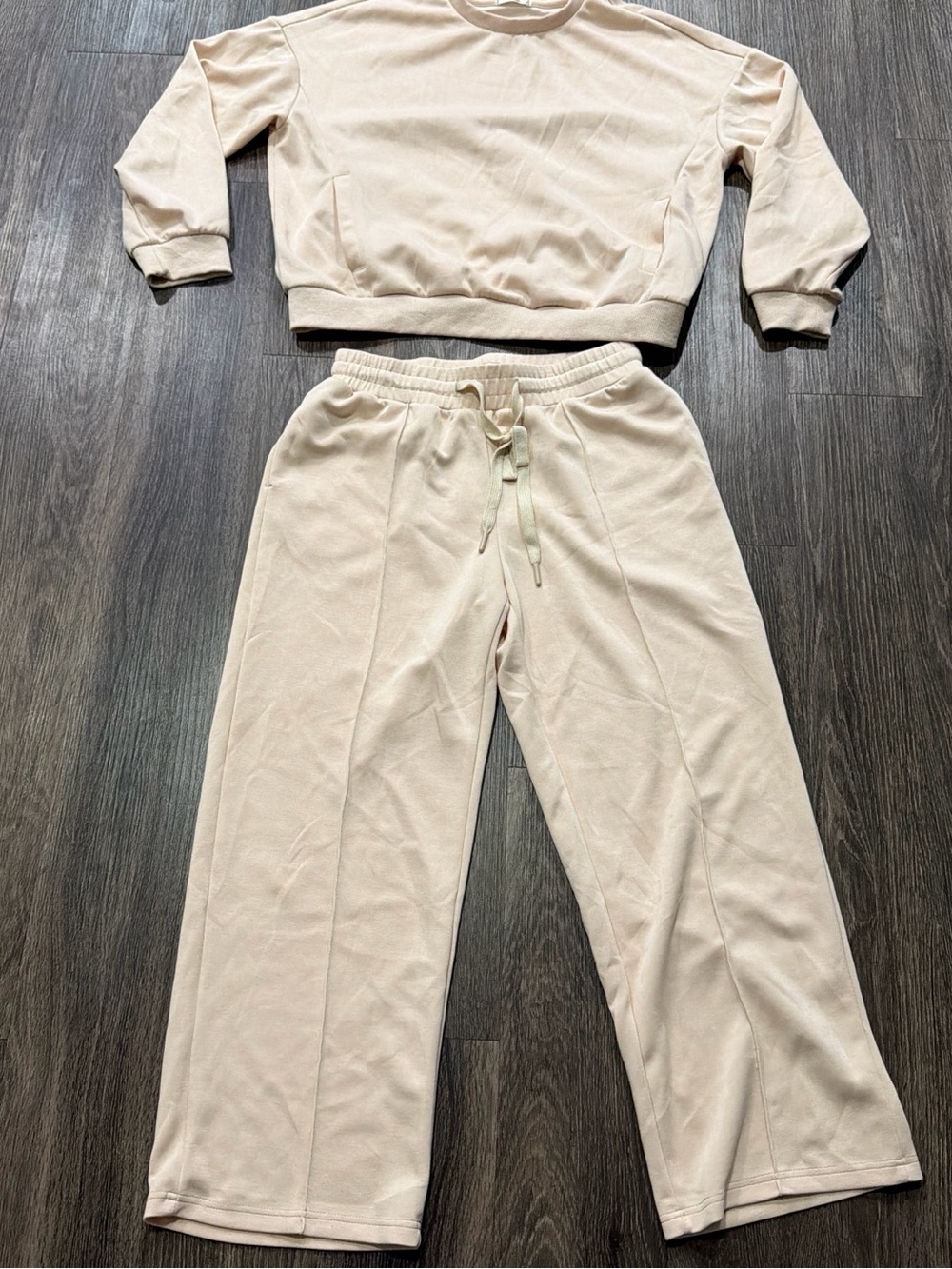 Peach pinspark  sweatshirt and pants set size large